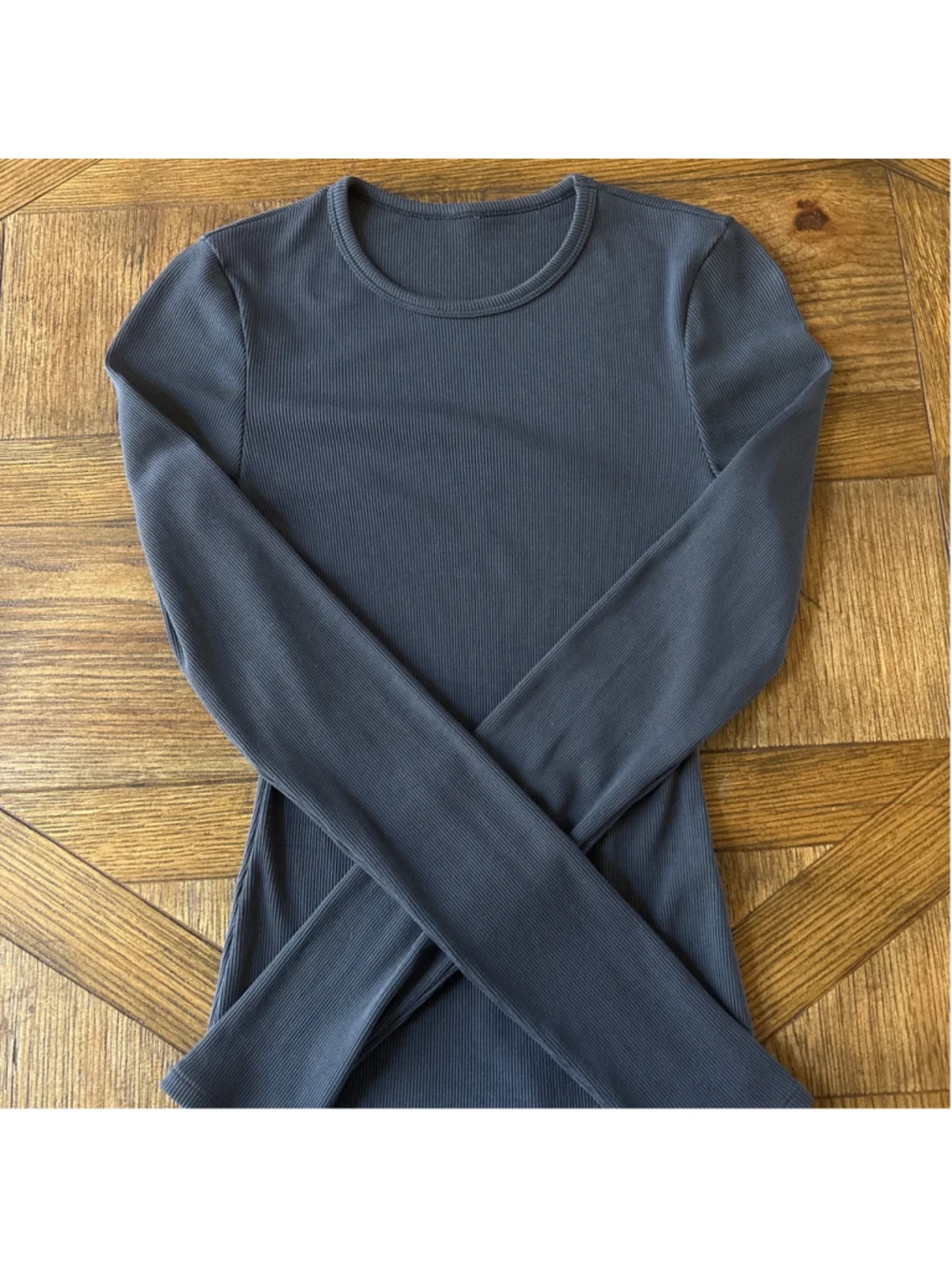Anthracite Alo yoga ribbed long-sleeve top Size S